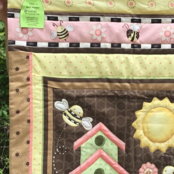 NWT. Hand Crafted Birds Houses & Bees Wall Hanging - Picture 4 of 13